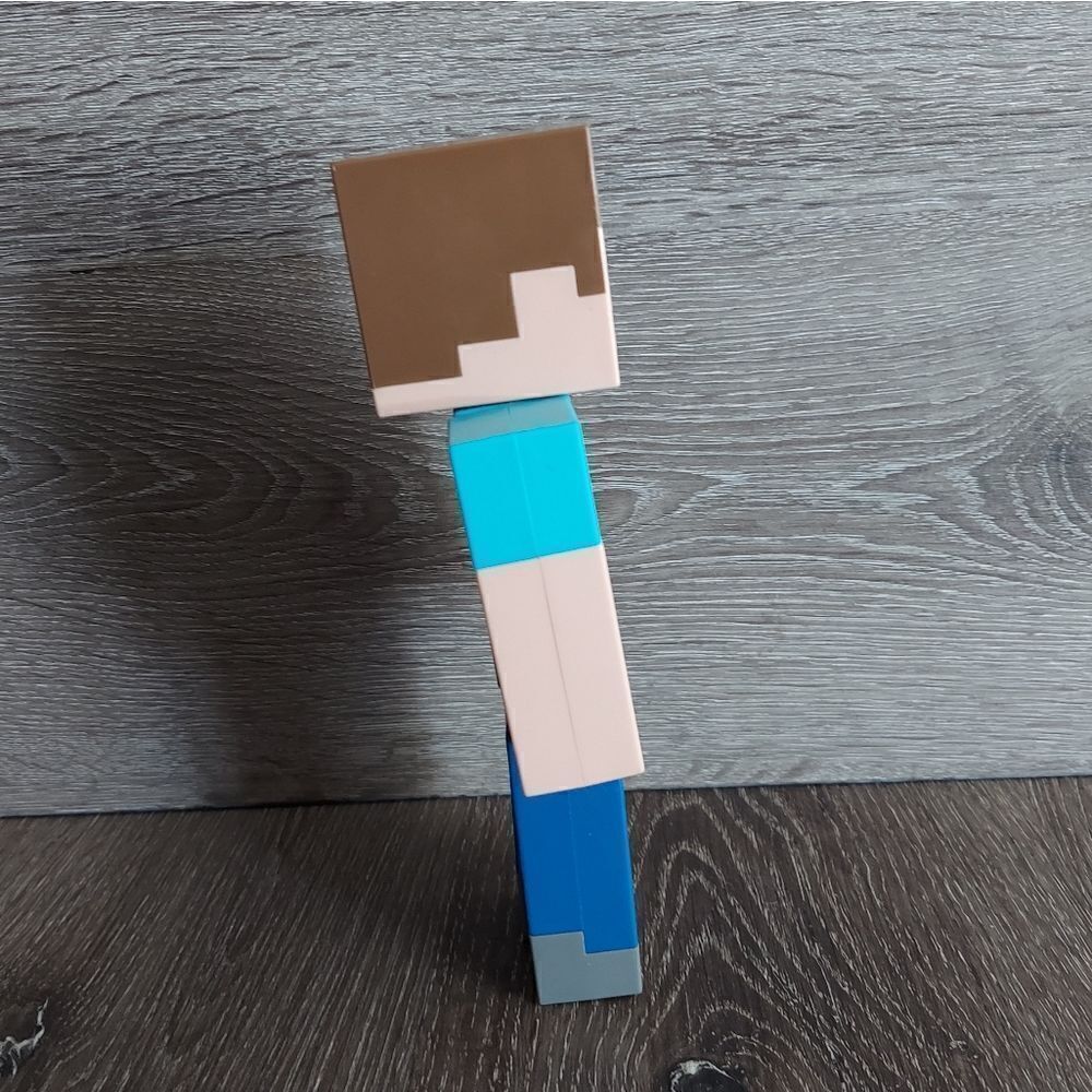 Minecraft Steve Large Scale Figure - Picture 2 of 5